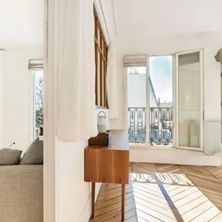 Apartamento Charming Balcony In Montmartre *